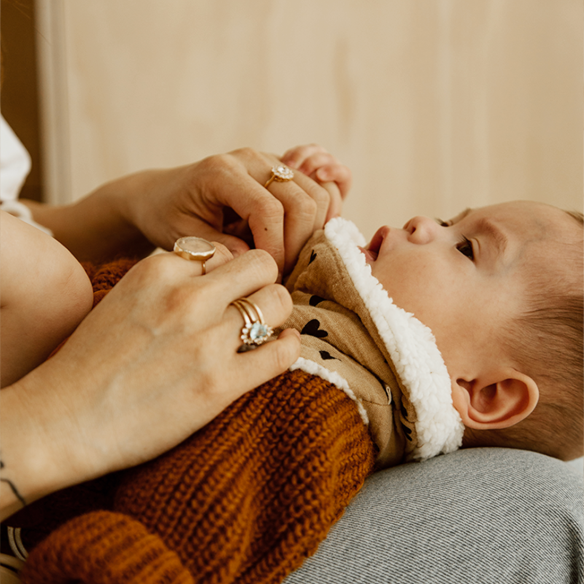snood bébé enfant gaze coeurs beige moumoute