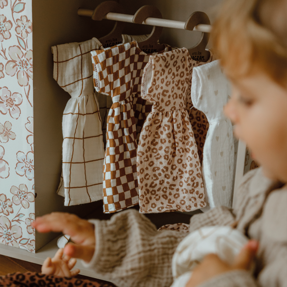 Tenue poupée robe
