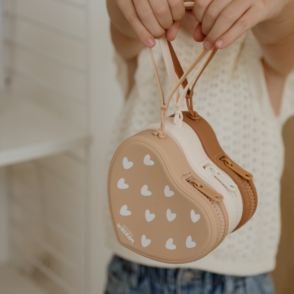 Pochette coeur en silicone
