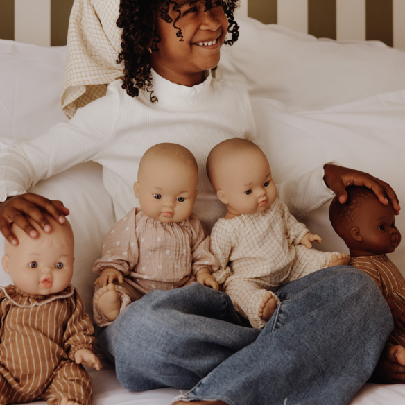 Tenue poupée avec col