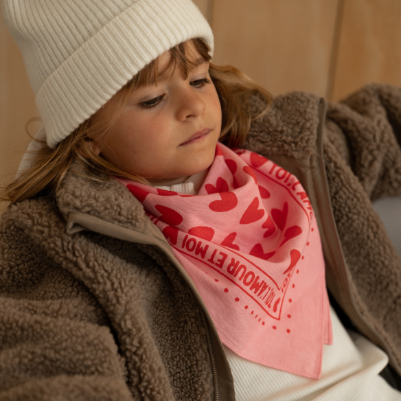 Foulard coeurs 100cm