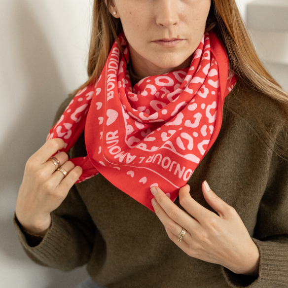 Foulard léopard 100cm