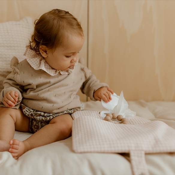 Range couche en gaze de coton rose personnalisable