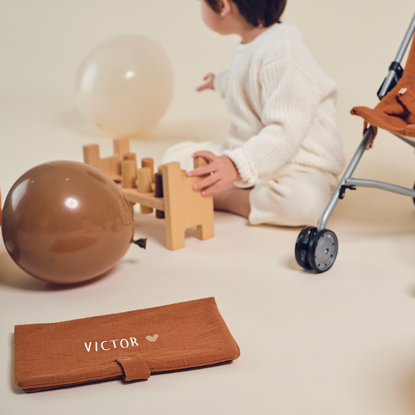 Range couche en gaze de coton caramel