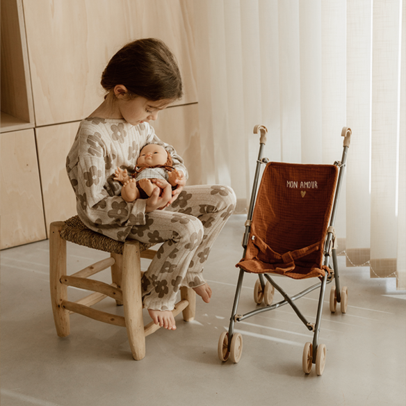 Poussette en gaze de coton caramel personnalisable