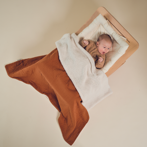 couverture pilou moumoute gaze caramel