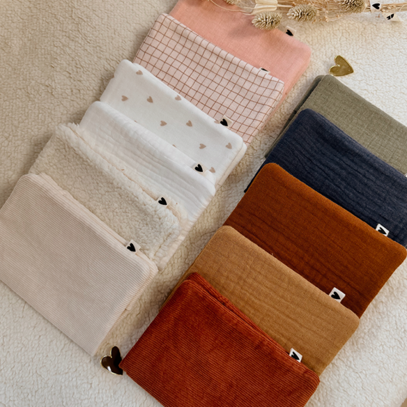 porte protège passeport moumoute