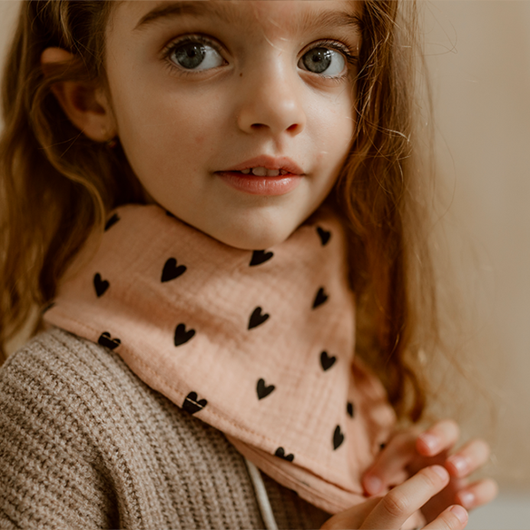 foulard gaze de coton coeur rose