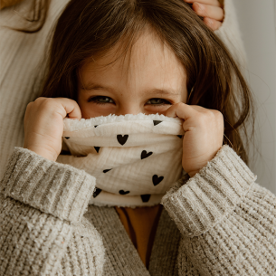 snood bébé enfant gaze coeurs ecru moumoute