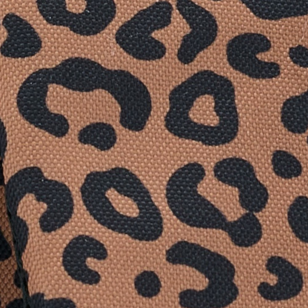 léopard noir / fond marron